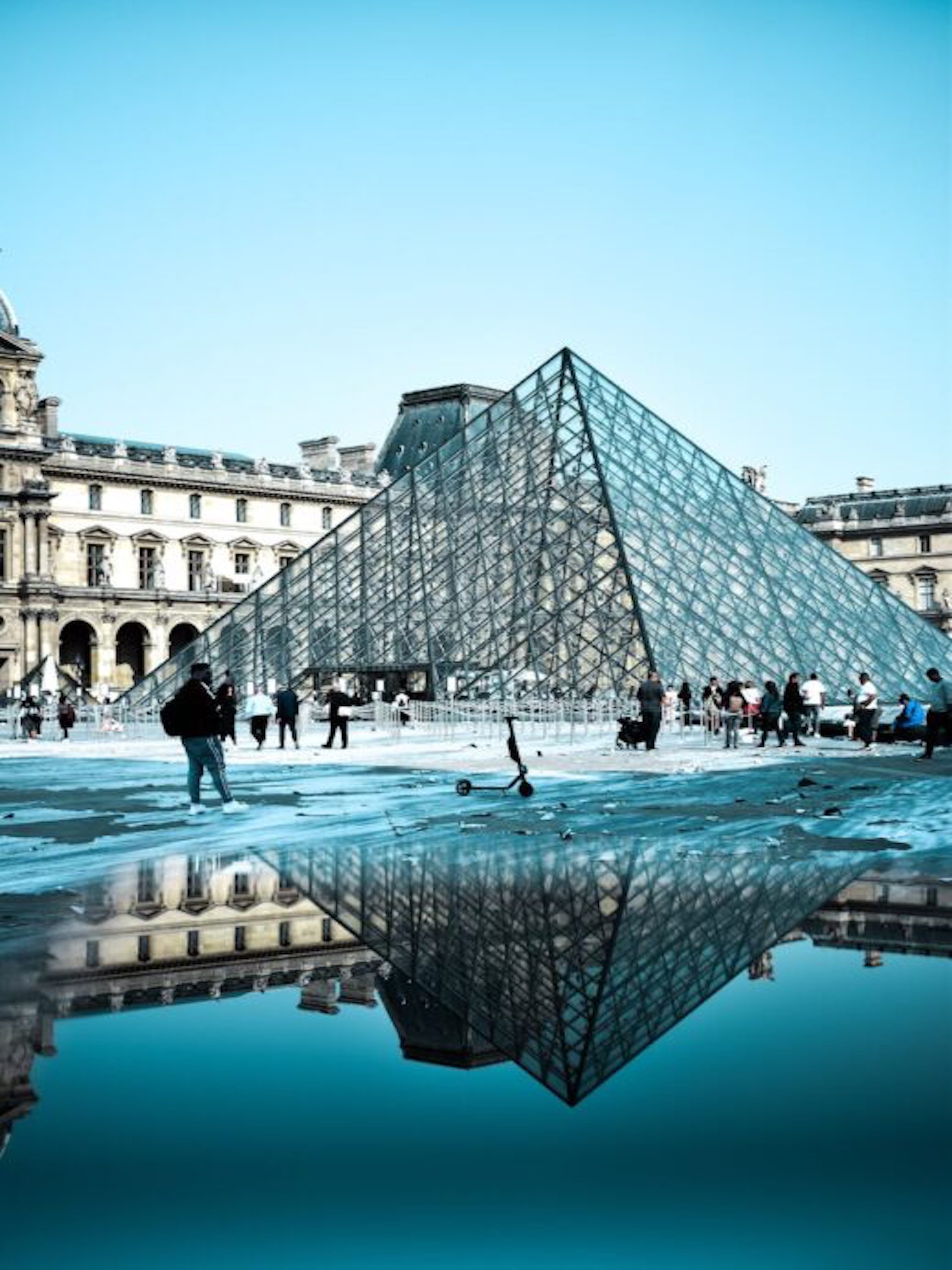 paris louvre museum