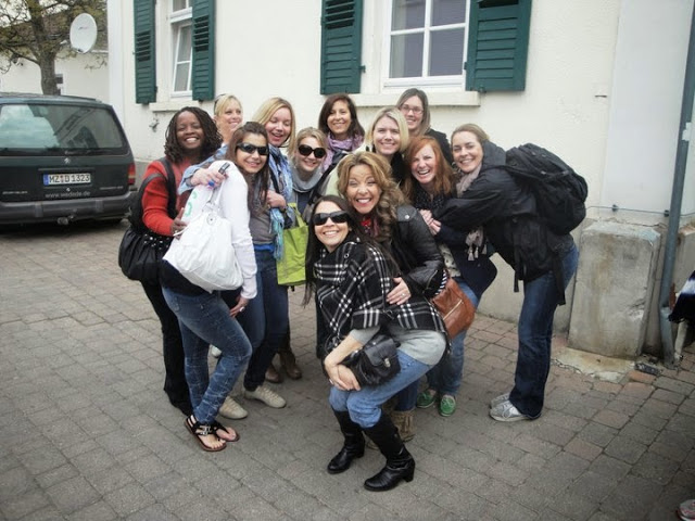 wine walks -- best way to spend time with girlfriends