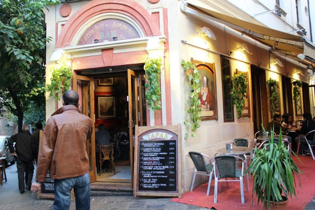 tapas restaurant in Seville Spain