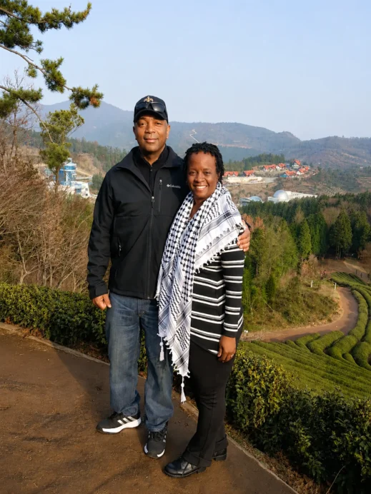 Steven, Stacey, black and white scrf, Boseong, Tea Fields