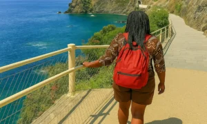 Cinque Terre Italy Scenic Coastal Trail with Ocean View and Cliffs.png