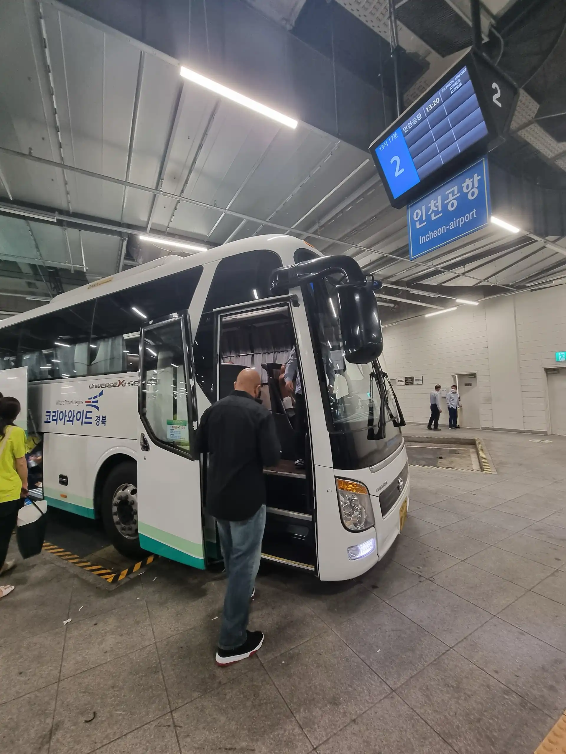 Steven Limousine Bus, Daegu to Incheon