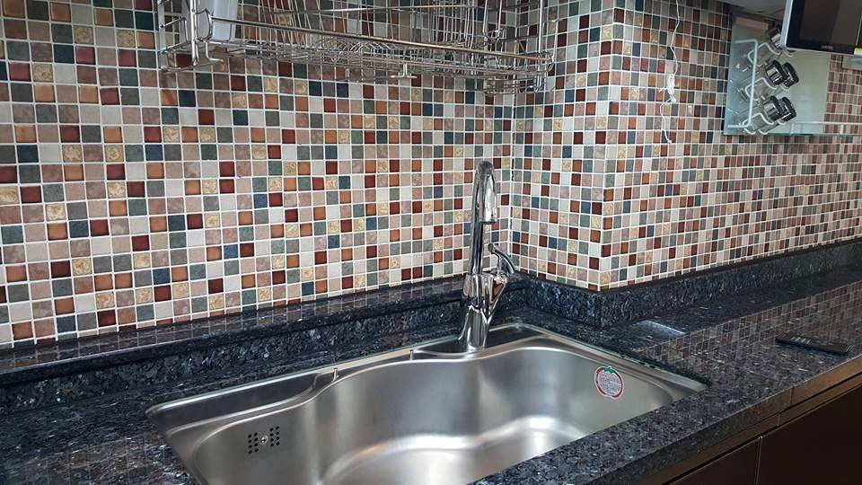 Highville Apartments kitchen tiles
