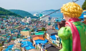 Gamcheon-Village-statue-519x742