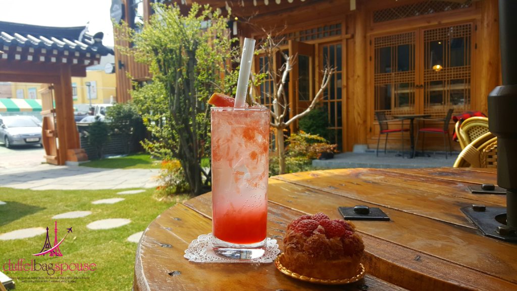 eating in South Korea, my favorite restaurants, where to eat in Daegu, the best foods in Asia, what’s good in Asia, hanok restaurants, traditional hanok restaurant, brunch in Daegu, best places to eat brunch in Daegu