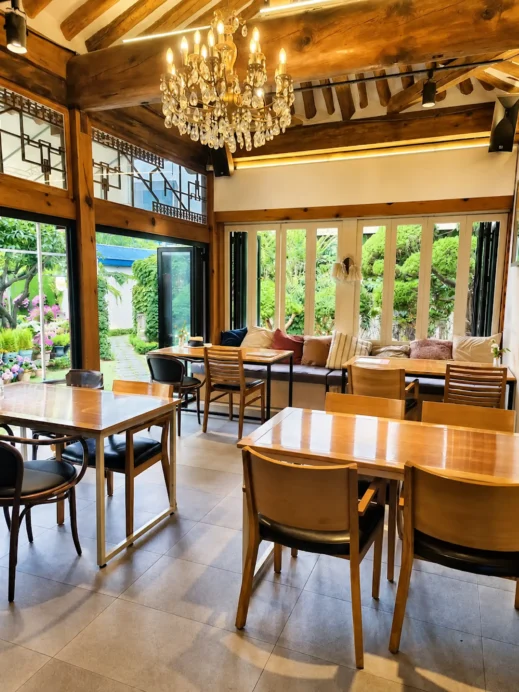 La Mia Emily Daegu, dining room, windows