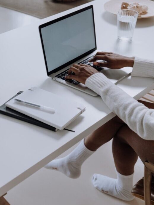 Unlock the Secrets: How Top Blogging Skills Can Help You Conquer the Global Market