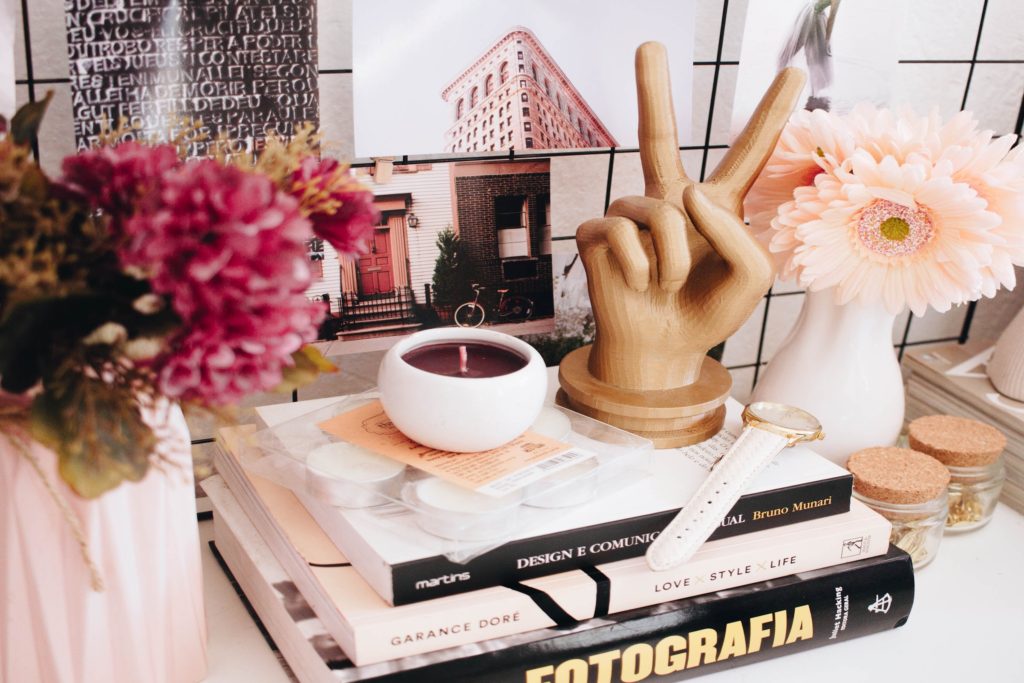 Antiques quirky design - Decorate your Temporary Home