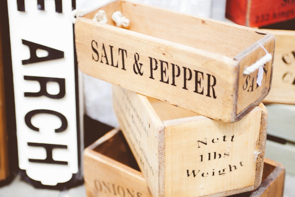 Recycled Crates - Decorate your Temporary Home