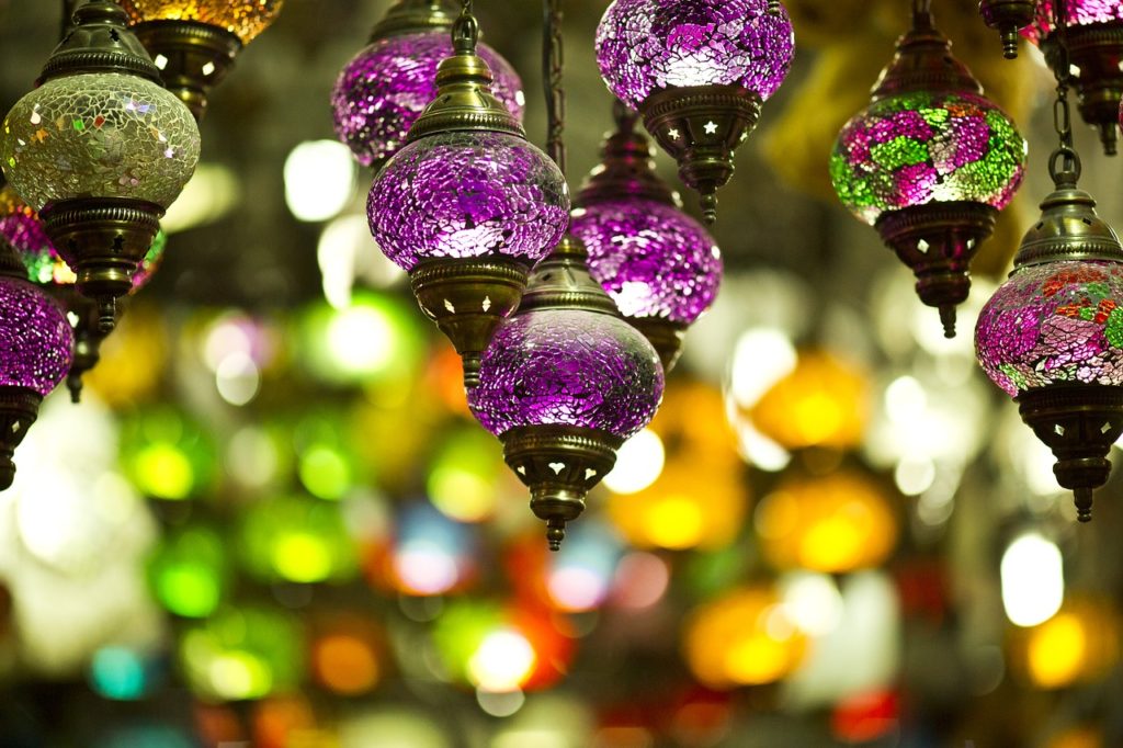 Istanbul-Turkey-purple-lanterns-1024x682 How to Fall in Love with Istanbul