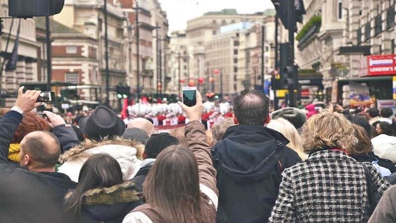 impact of mass tourism, crowds tourist attractions