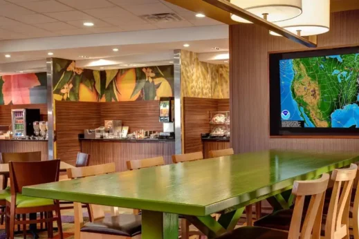 Fairfield Inn & Suites St. Louis West:Wentzville lobby