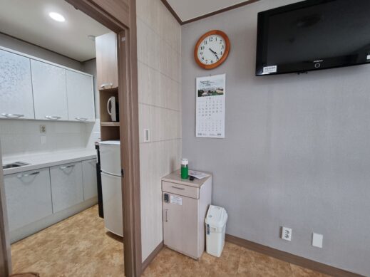 Surgery: Private kitchen and flat screen tv in hospital room