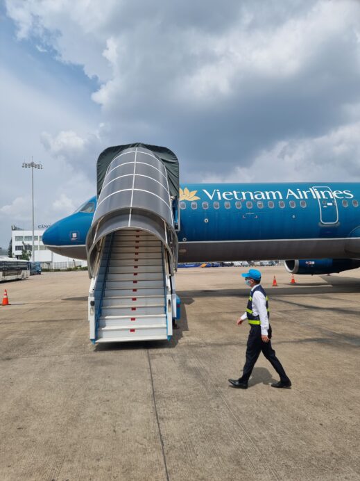 Vietnam Airways to Singapore for 5 day trip