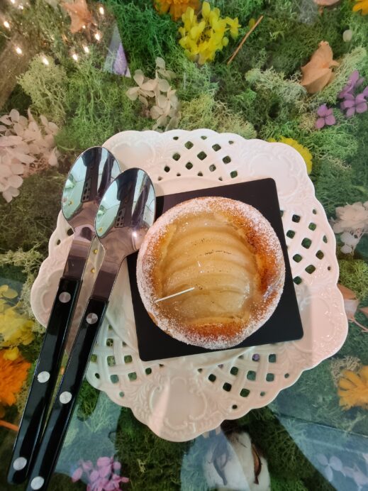 Cafe hopping in Singapore Le Jardin peach tart