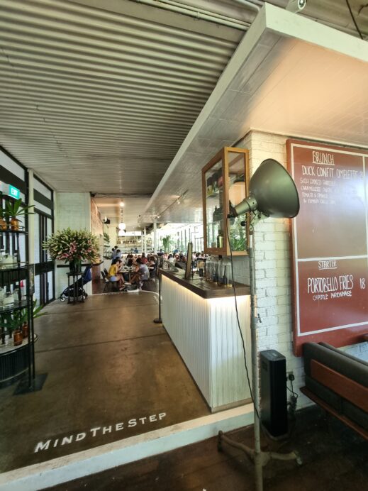 Coffee shop PS.Cafe in Singapore watch your step