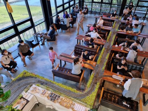 On the Rail Coffee & Bakery from track