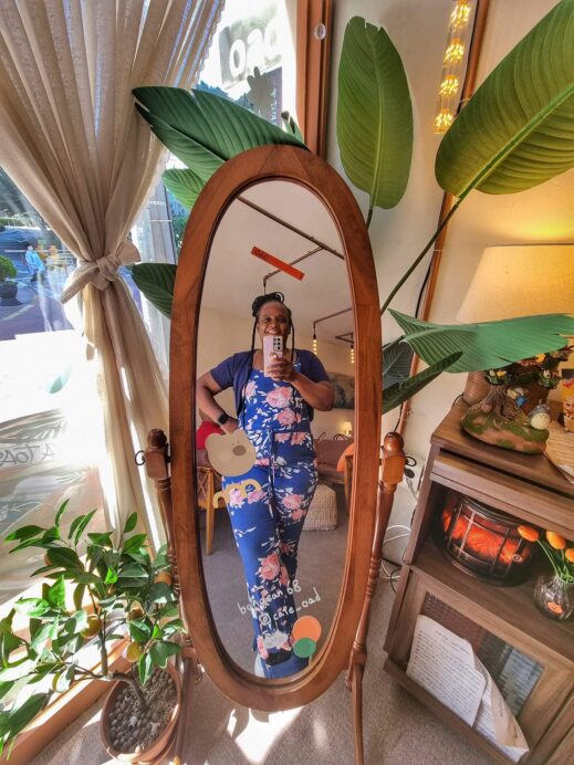 Daegu Cafe Tour OAD Cafe mirror