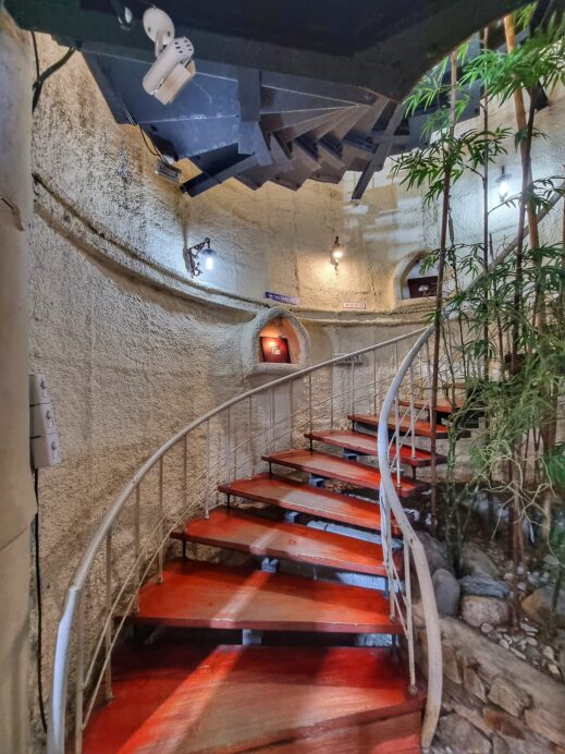 Pohang Cafe Cafe Fotopia stairs