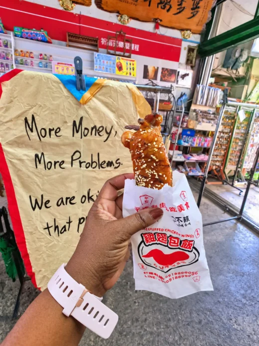 Klook, Sesame Chicken Wing at a Busy Market Stall
