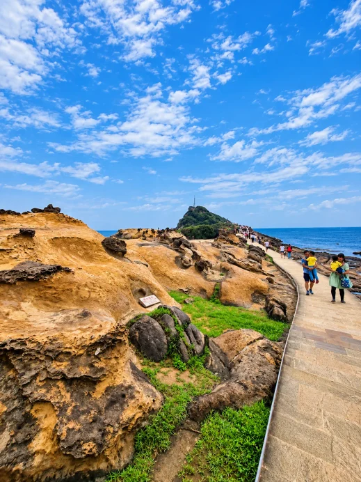 Klook, Taiwan, Coastal Wonders and Honeycomb Rocks