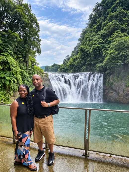 Klook, Taiwan, Stacey, Steven, at Golden Waterfalls