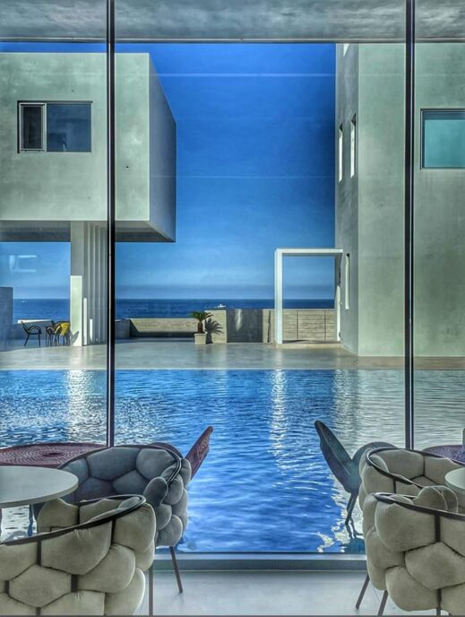 Pohang Cafe The Cape Lounge pool view