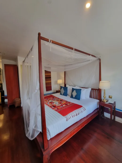 Belle Rive red bedHotel Luang Prabang Laos