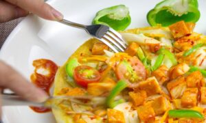 eating with a knife and fork in Germany