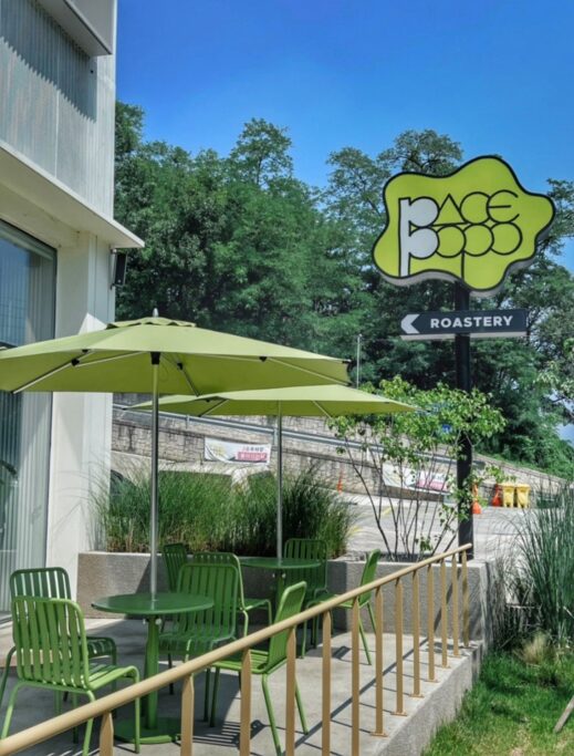 Cafe Pace Popo: A Must for Jamon Buerre Lovers- outside table