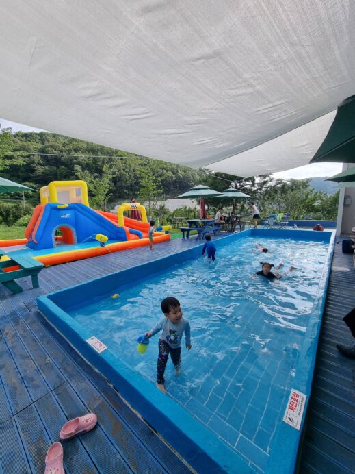 Persimmon 9 Cafe and Gallery kiddie pool