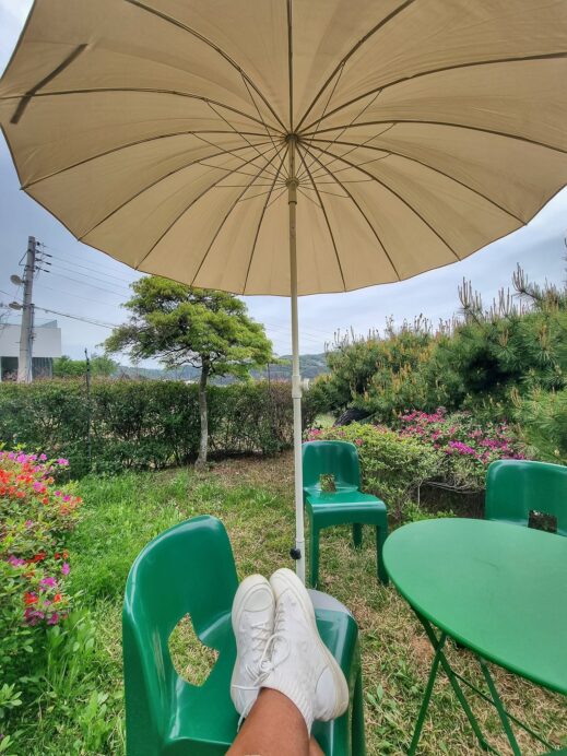 Soumou Cafe Cheongdo feet up garden cafe