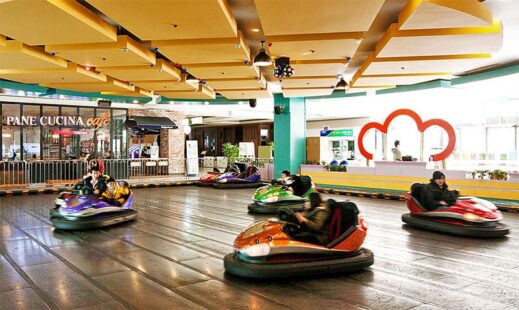 k1-vivaldi-park-theme-park-bumper-cars