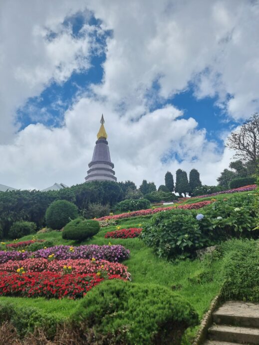 highest peak in Thailand clouds