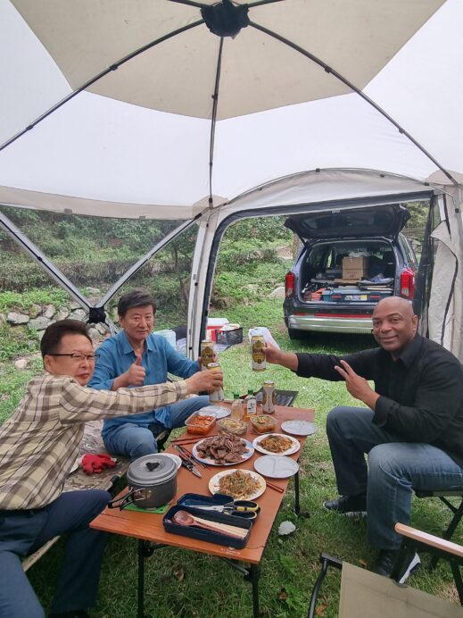 Day camping with the Kims