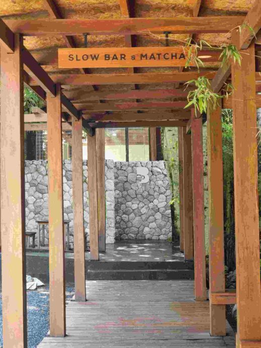 Baristro Asian Style wooden walkway
