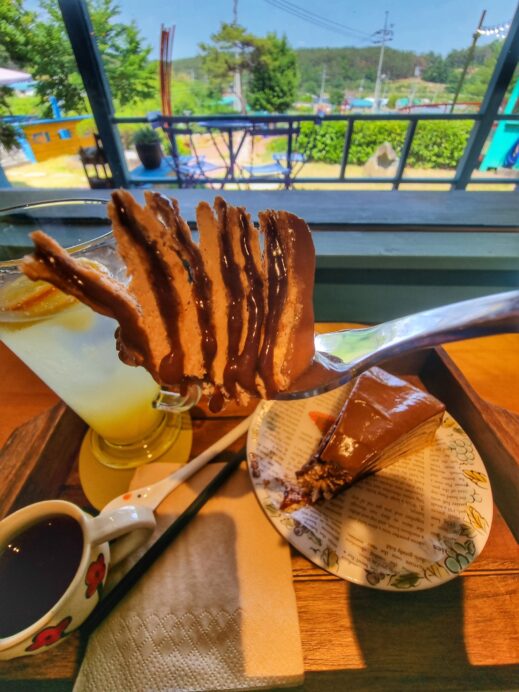Coffee-in-Pottery-sitting-chocolate crepe cake