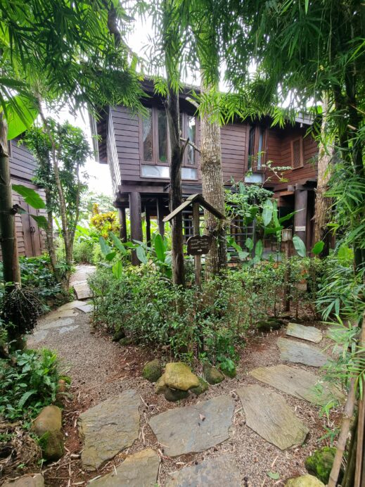 Mon-Jam-Chiang-Mai-bungalows