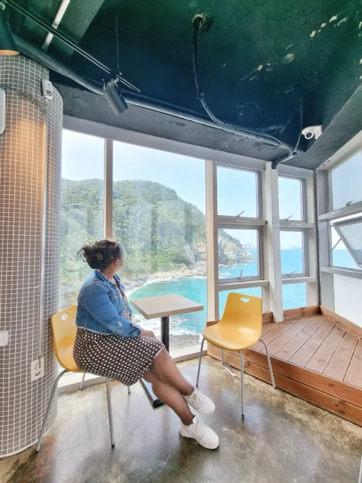 Taejongdae-Park-cafe-stop