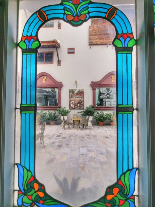 Versailles de Flore Cafe window