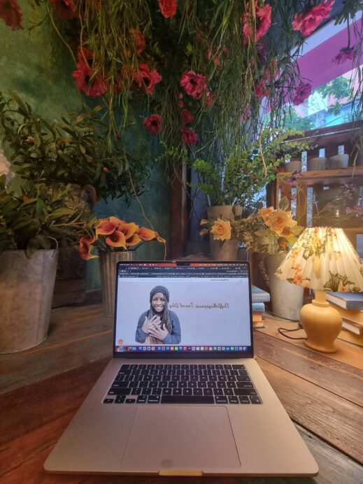 Mamma Mia flowers with laptop in Seoul