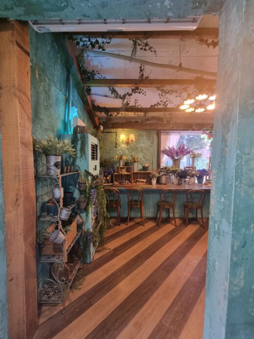 Striped floor Mediterranean Flair at Mamma Mia