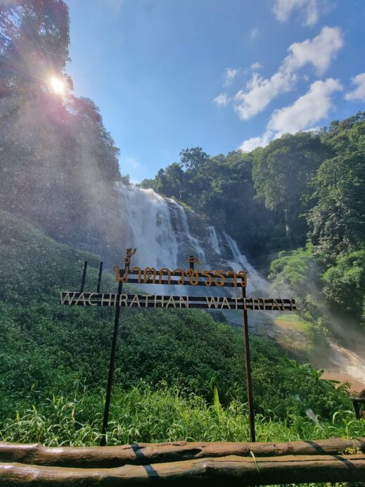 Doi-Ithanon-waterfall