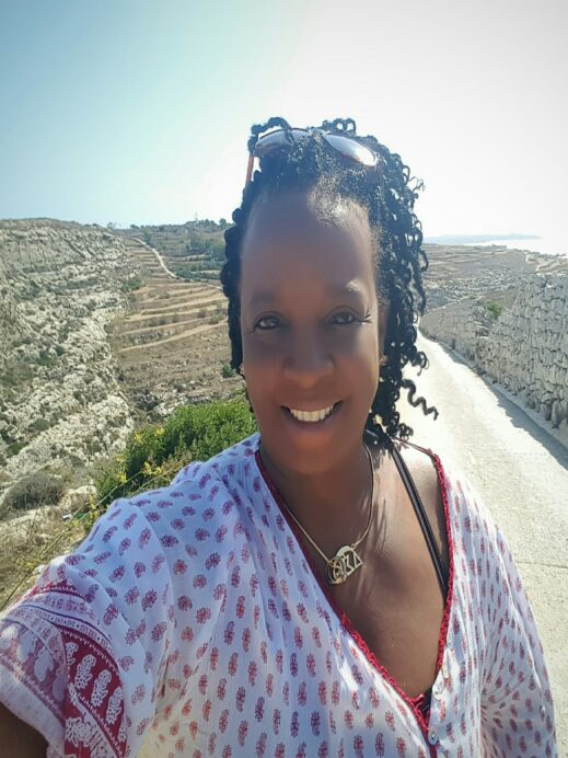 Happy-in-Malta-solo