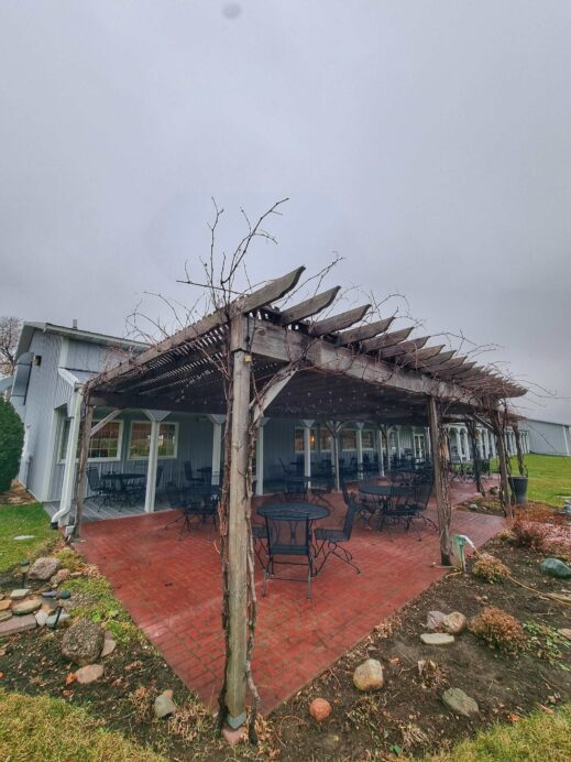 Lavender Crest Winery covered patio