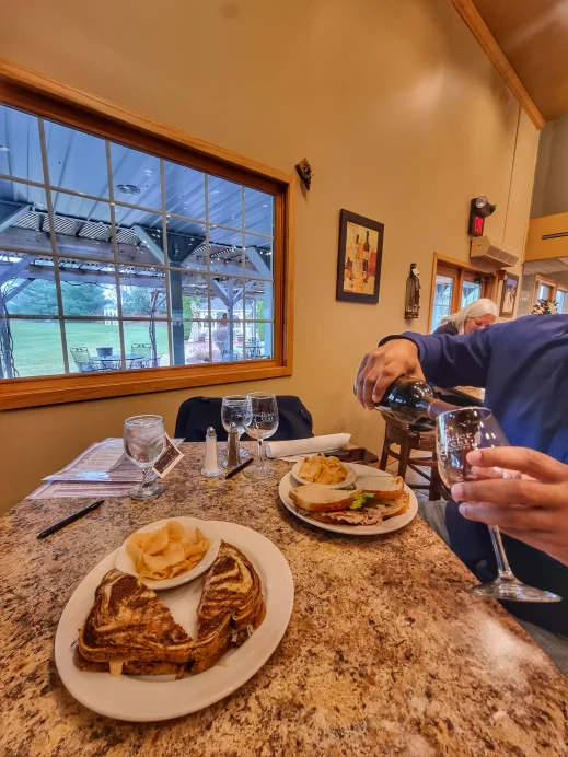 Lavender Crest Winery, lunch, pouring wine