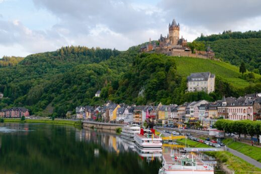 Romantic-Steinau castle and river