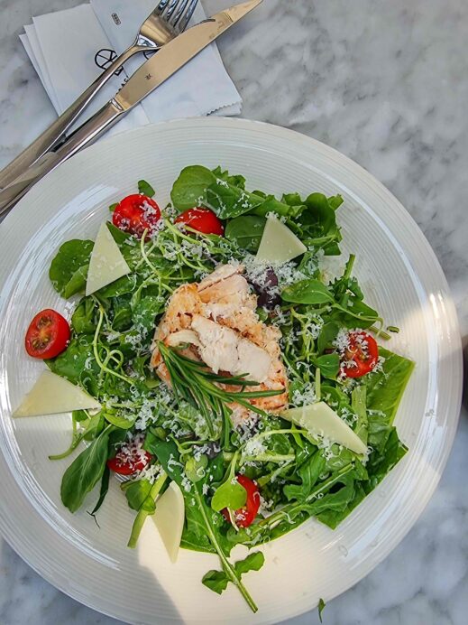 Busan-cafe-chicken-salad-1
