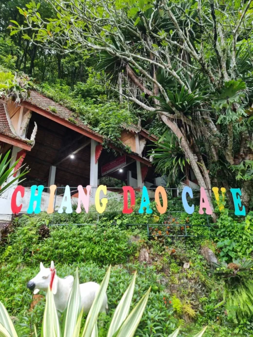 Chiang Dao Cave entrance sign