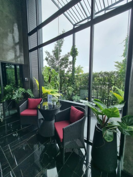 The View lobby seating